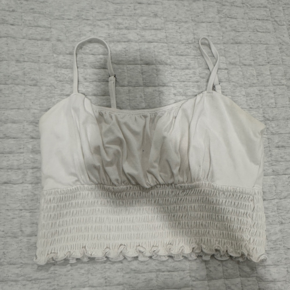 Hollister tank top 
Size L